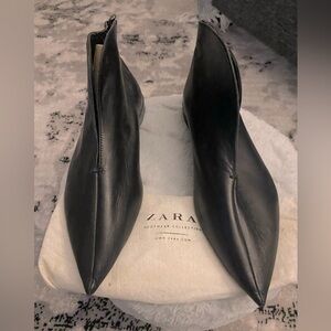 Black Zara boot